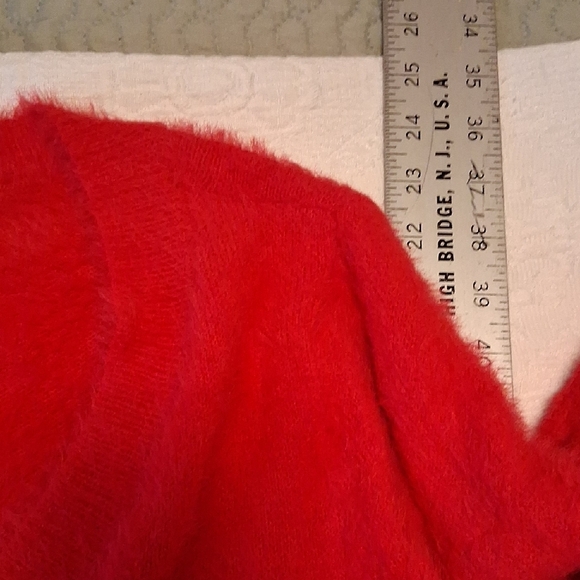 Almost Famous Vibrant Fuscia Fuzzy Knit - Picture 7 of 10